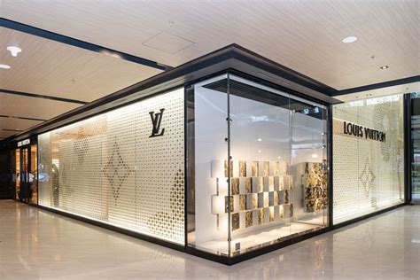 louis vuitton in philippines.